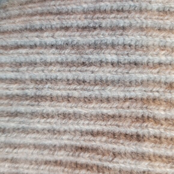 Orvis Women's 100% Cashmere Ribbed Turtleneck Sweater Light Gray XL - Picture 3 of 10